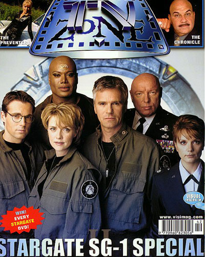 Richard Dean Anderson and the cast of Stargate